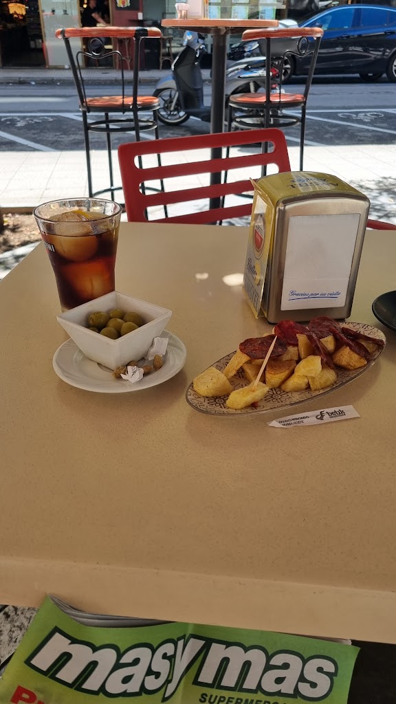Marvi — Comida y bebida