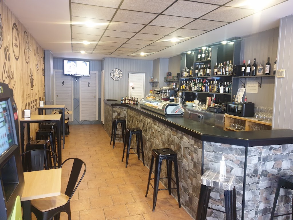 Cafe Bar Mar Del Plata — Ambiente