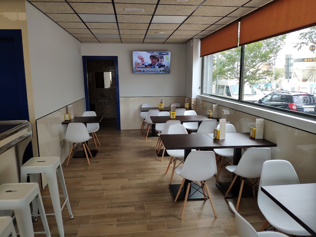 Bar Cafeteria Embarcadero — Ambiente