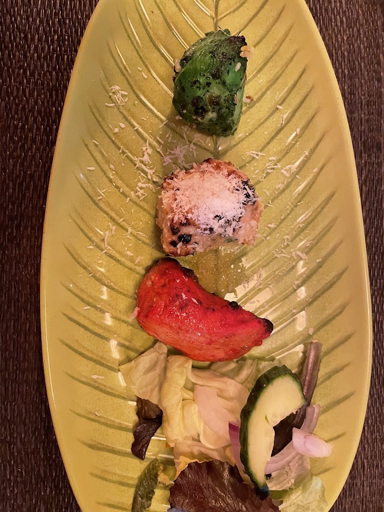 Curry Leaf — Comida y bebida