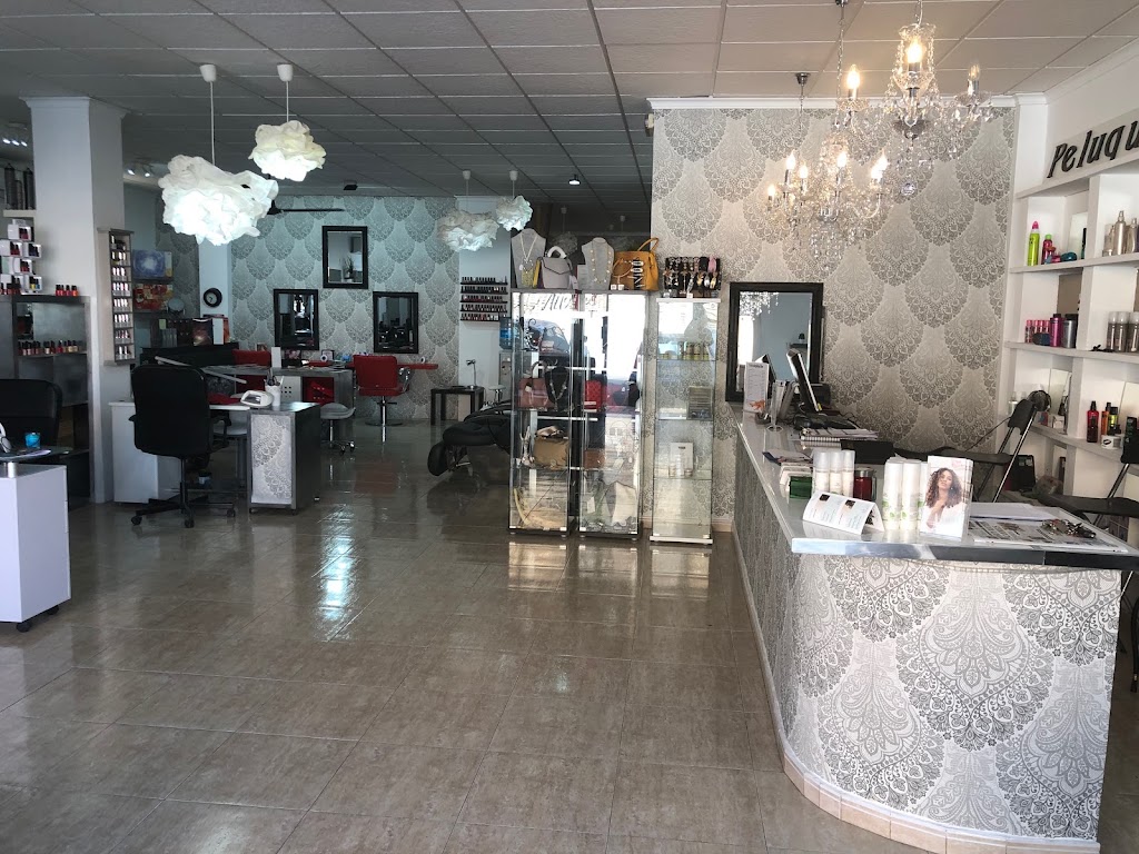 MiMis Kru Hair and Beauty — Del propietario
