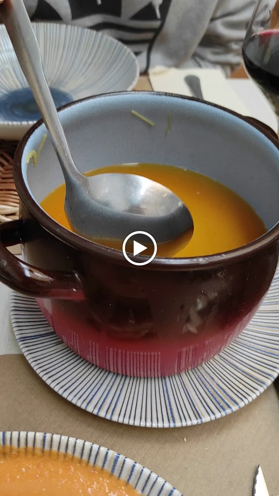 Restaurante Sidreria L'Asturianu — Videos