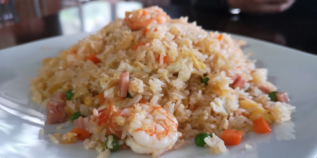 Bar las Tres Torres — Comida y bebida