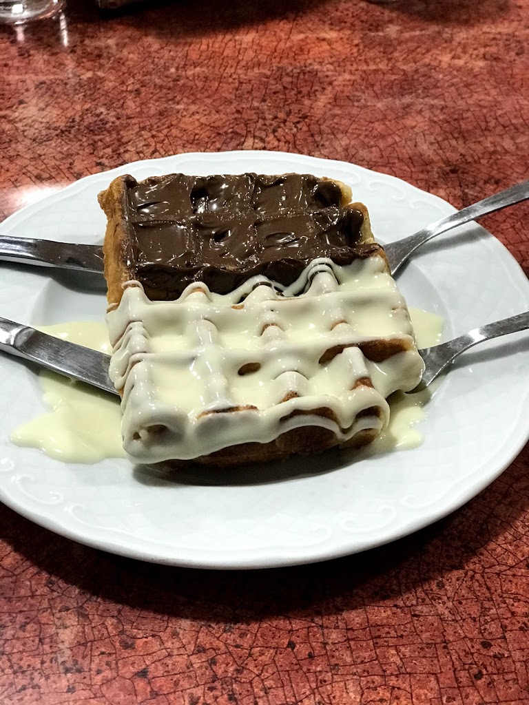 El Picadero — Comida y bebida