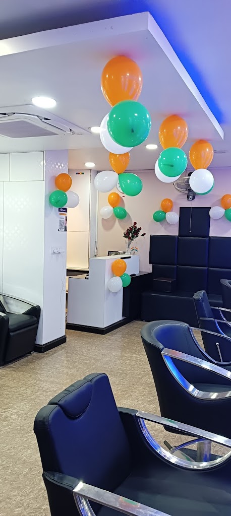 Rlaunch L Oreal Salon Deoghar