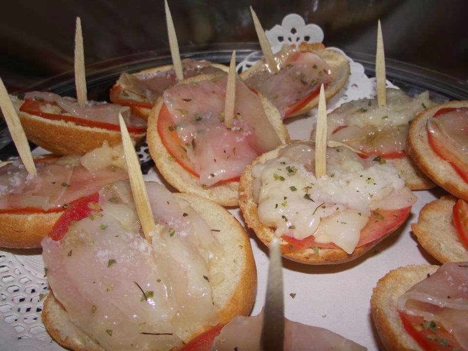 Passarel*la Cafe Cantant — Comida y bebida