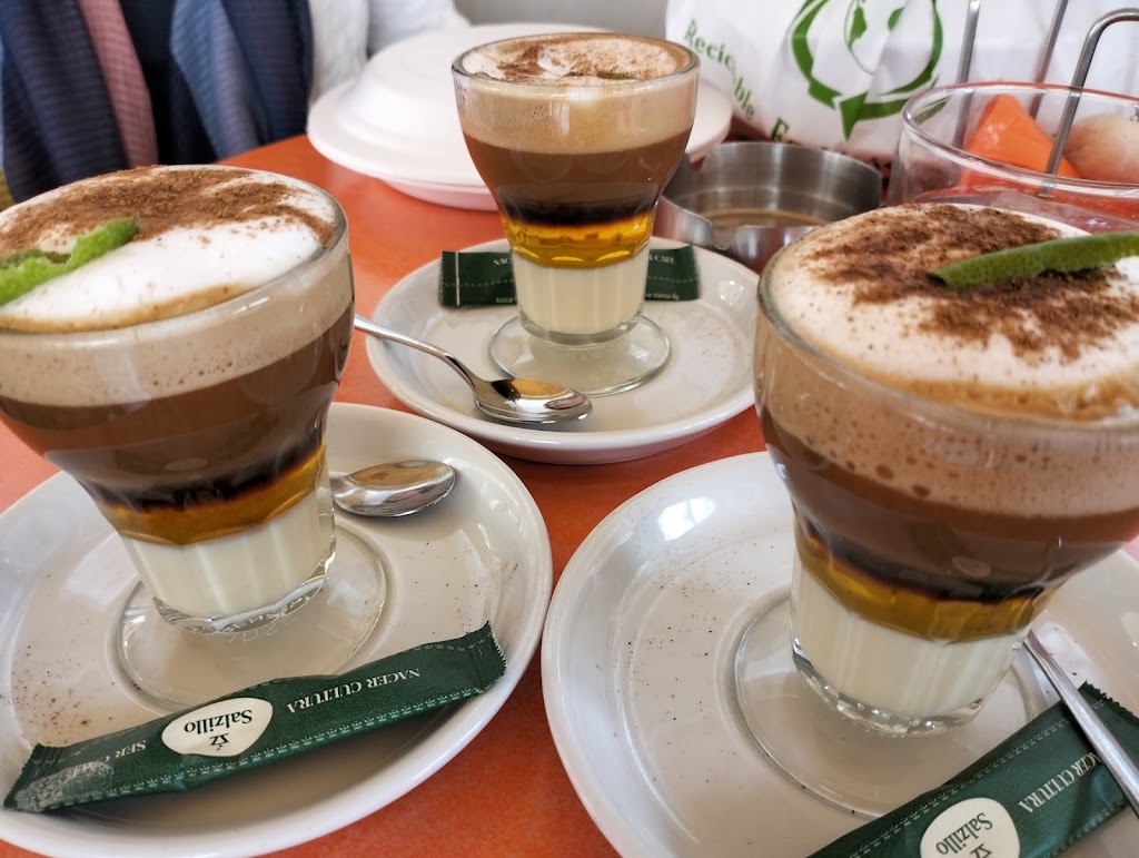 Bar Jarique — Capuchino