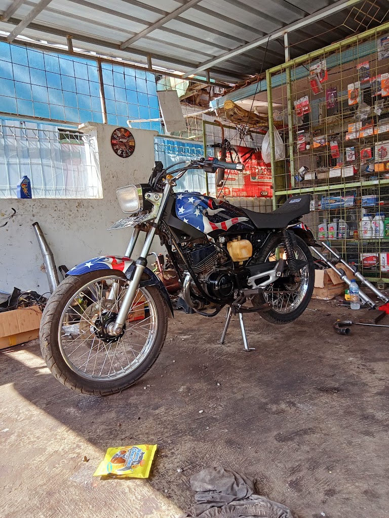 Bengkel Motor AKM (Alga Karya Motor)