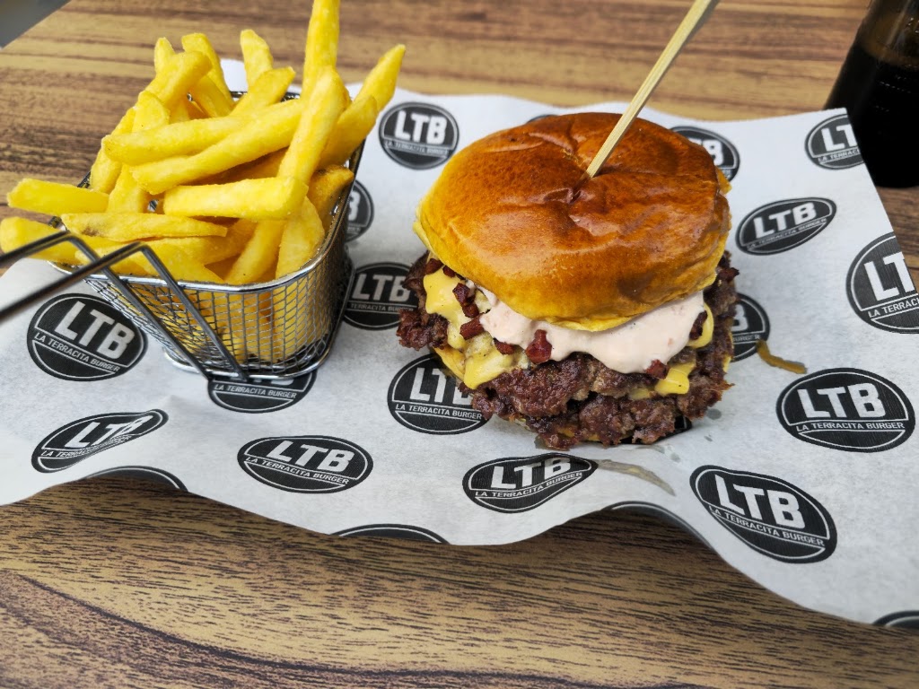 La Terracita Burger — Hamburguesa