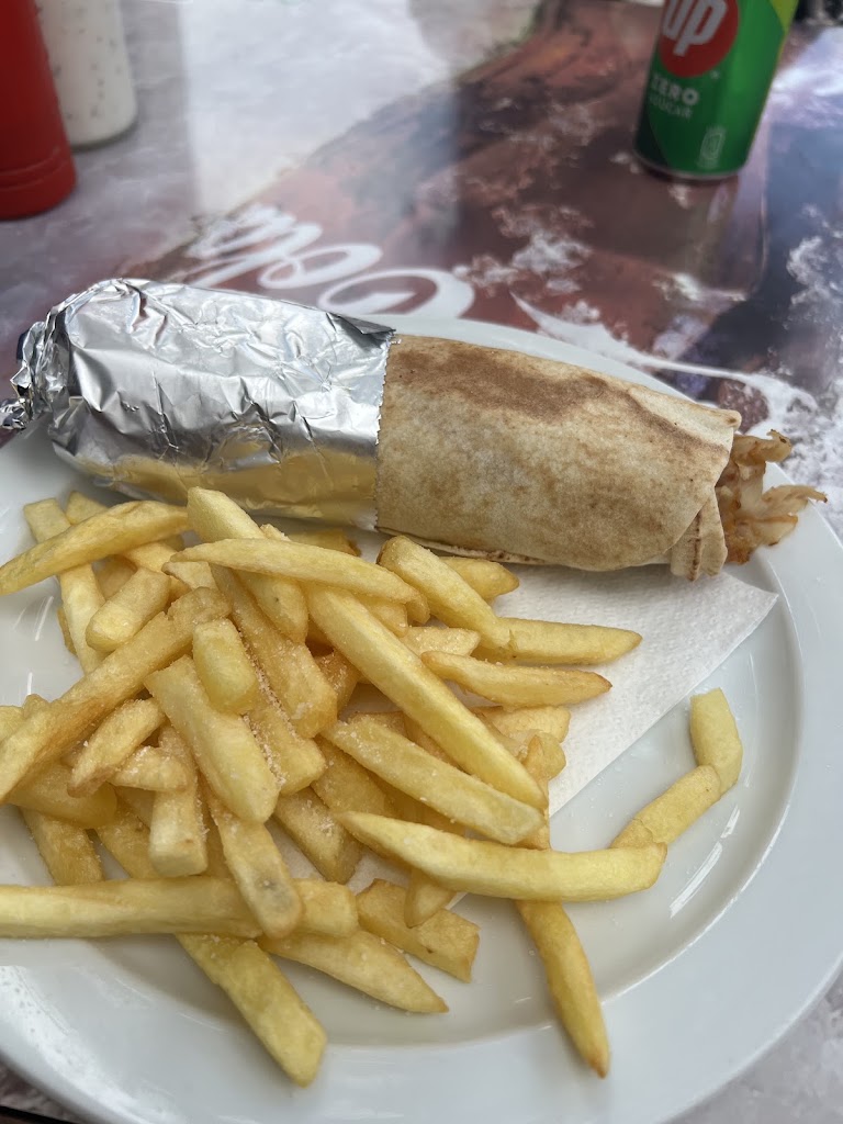 Restaurante Salam Kebab — Comida y bebida
