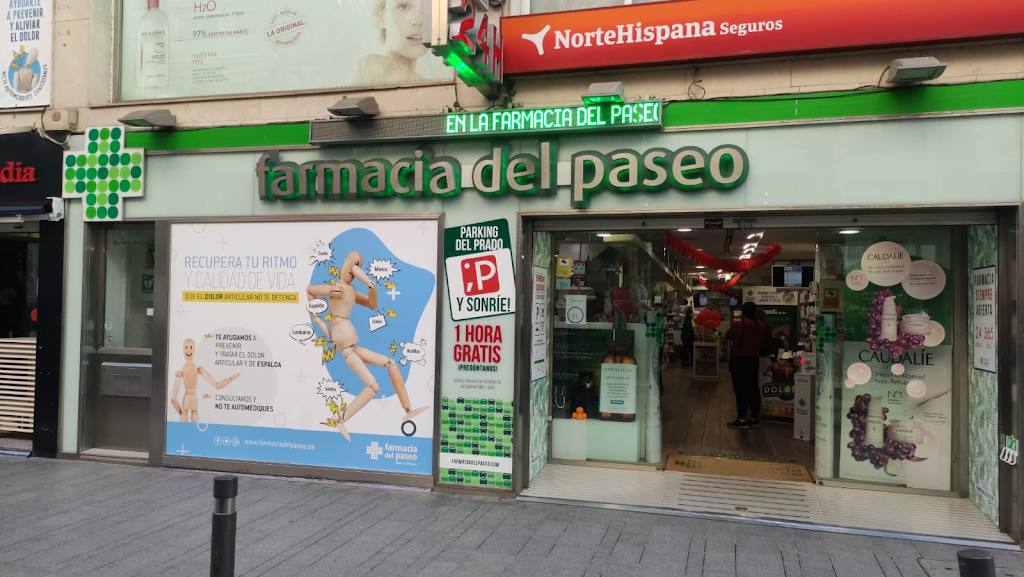 Farmacia del Paseo 24h — Del propietario