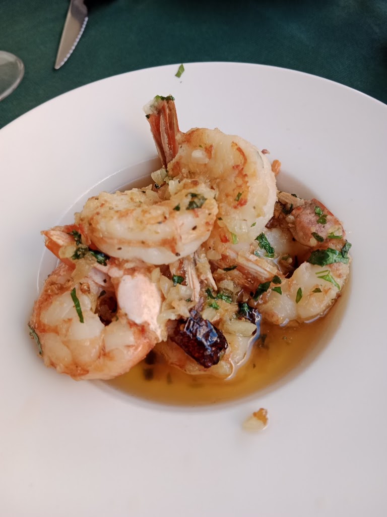 Rostisseria La Cantonada — Comida y bebida