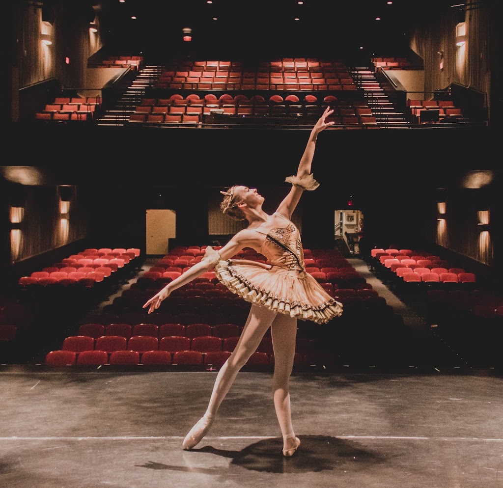  Turning Pointe School Of Dance