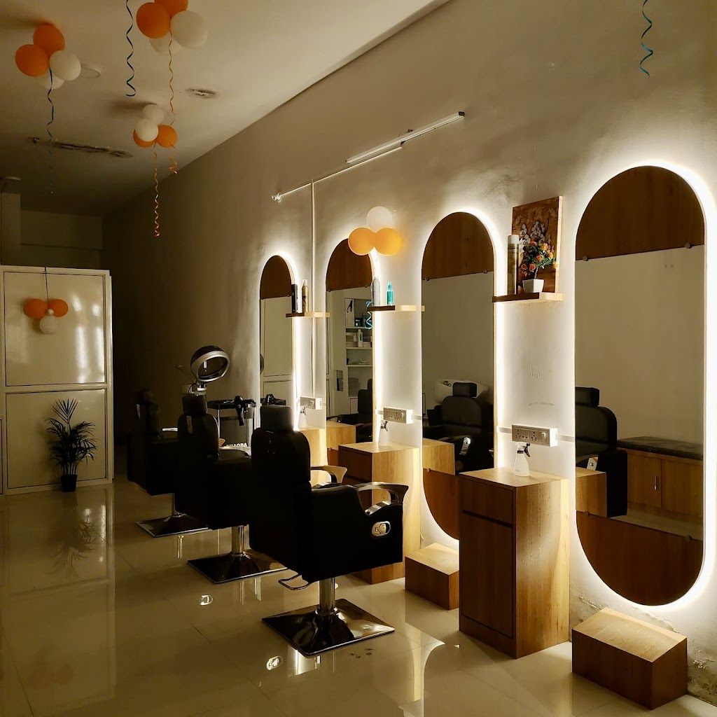 Empire Salon