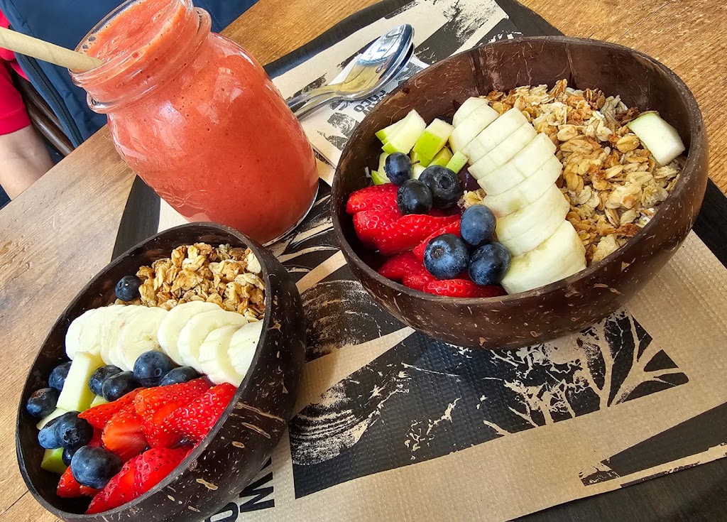 Rawcoco Green Bar — Comida y bebida
