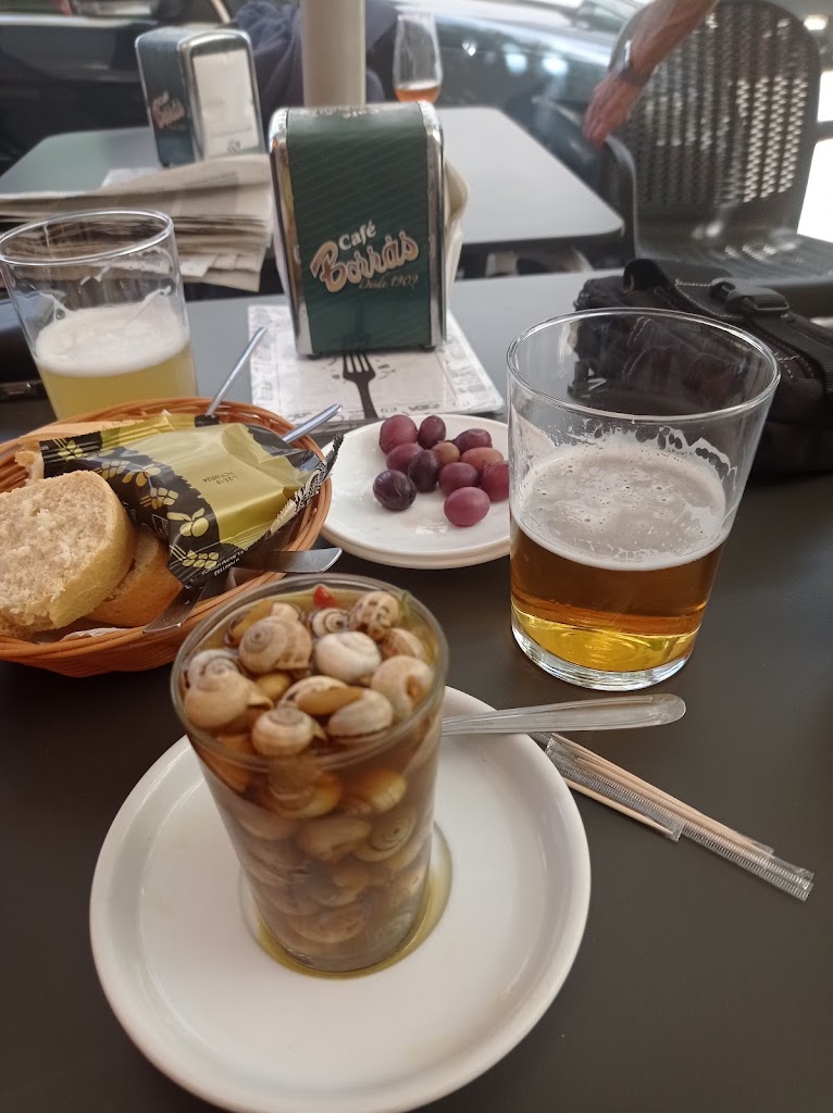 Bar Tapas Anselmo — Comida y bebida
