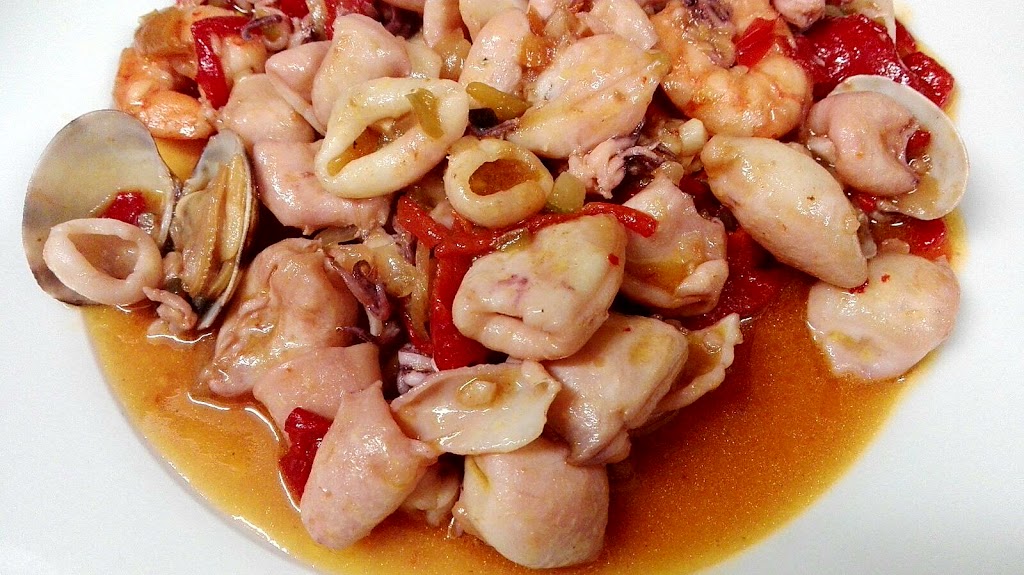 El Jamonar — Comida y bebida