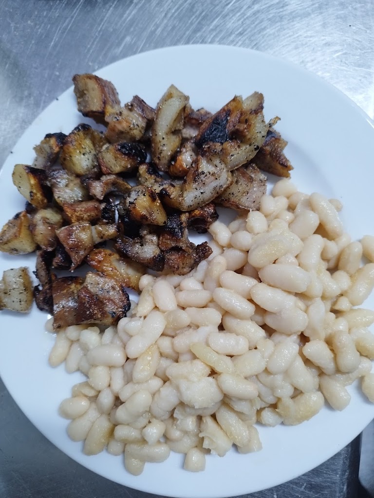 Bar Amistad — Comida y bebida