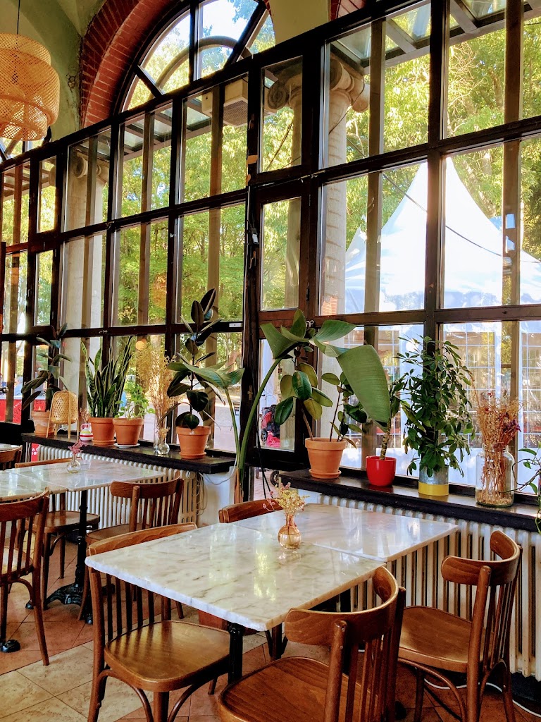Bar Restaurante Medialuna — Ambiente