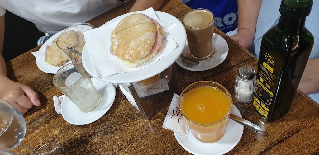 Toral Bar Cafeteria — Zumo