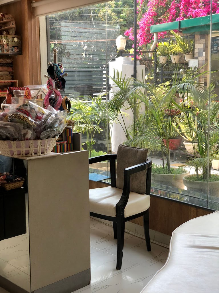 Queens Exclusive Ladies Salon