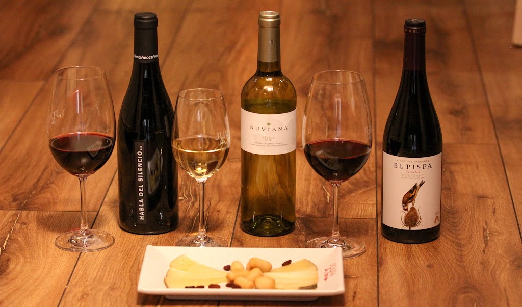 La Loca Juana Bar de Vinos, Colmenar — Comida y bebida
