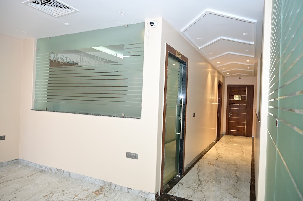 Stallion Hotel