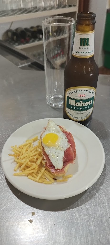 Hogar del pensionista — Papas fritas