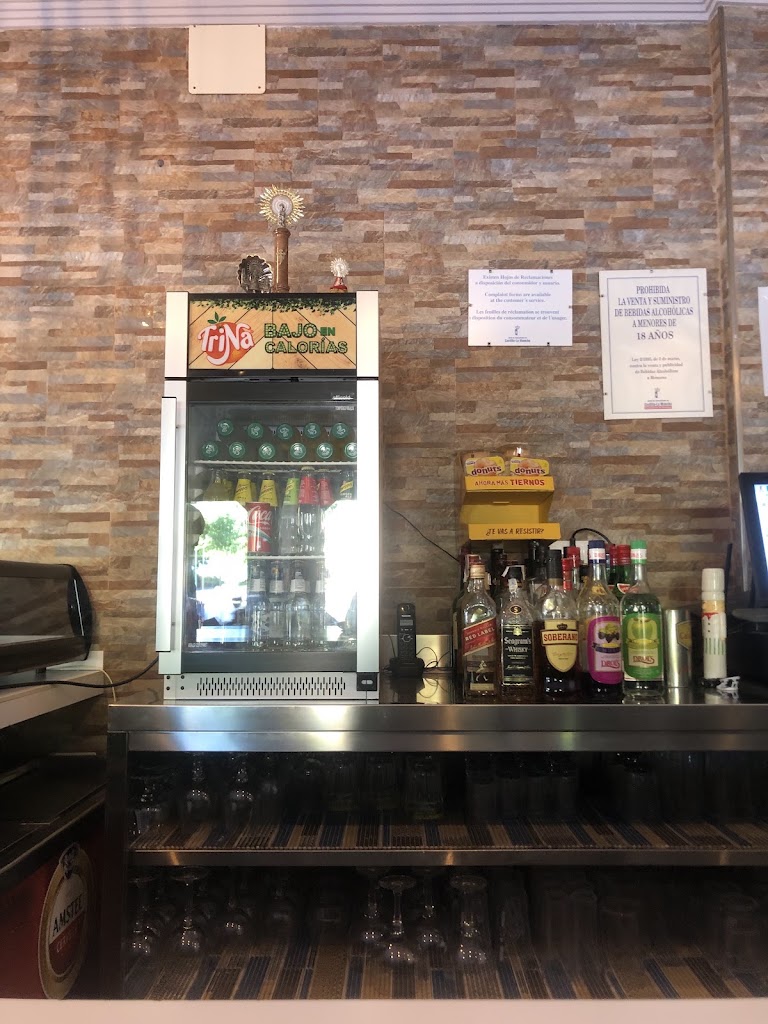 Cafe-Bar Nuevo Manzanares. — Ambiente