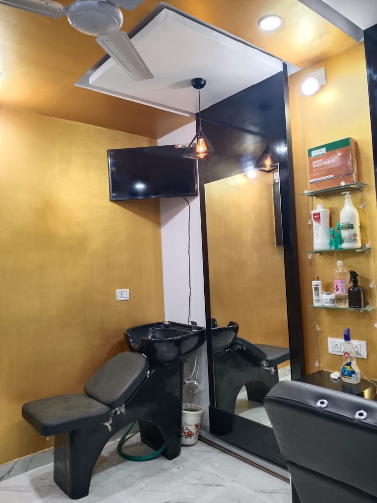 Tanvi Beauty Salon Spa Female