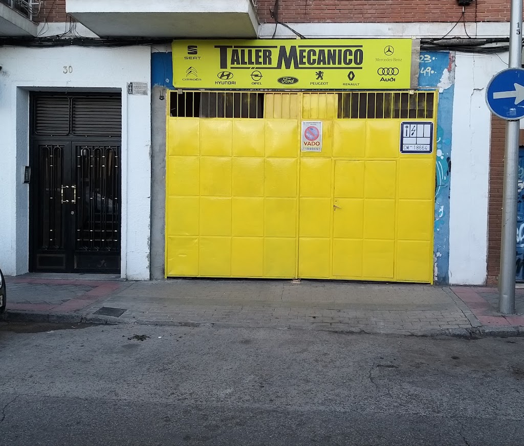 Talleres Madrid — Exterior