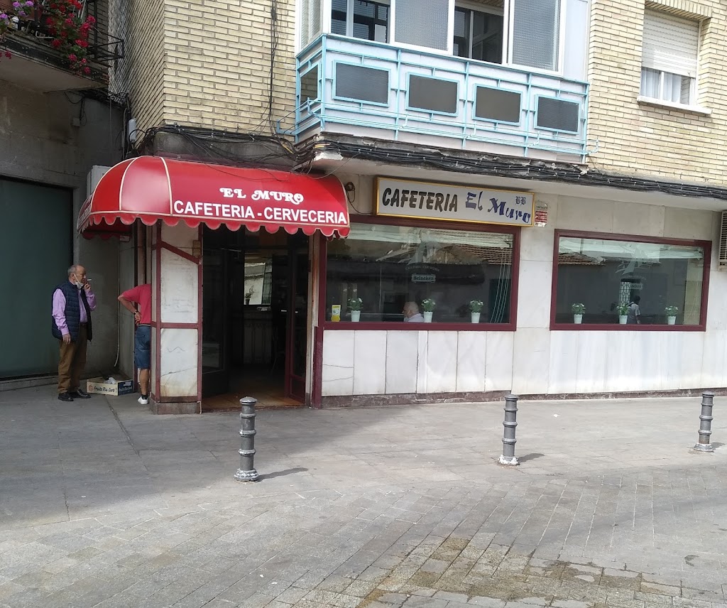 El Muro Cafeteria - Cerveceria
