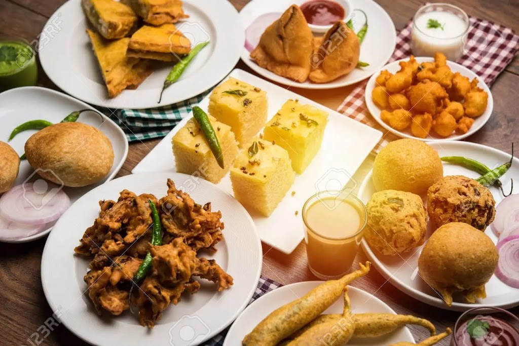 Dhakad Family Restaurant