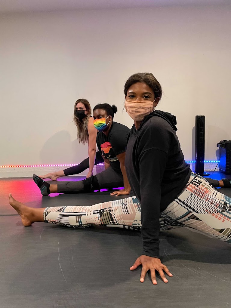  VRV3 Studios - Pole Dance & Fitness