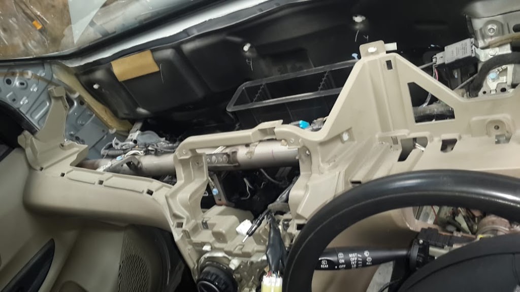 BENGKEL AC MOBIL MANDIRI " DHE TONO" SOLO