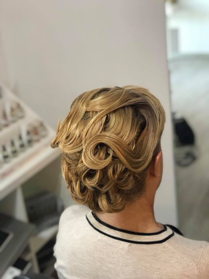 Unique Peluqueria Y Estetica — Del propietario
