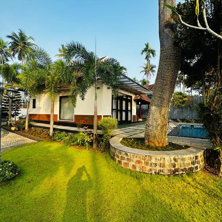 Cherai Lake Resort