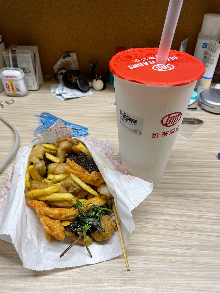 紅茶巴士 Black Tea Bus-台中逢甲福星站/飲料店/珍珠奶茶/ 的照片