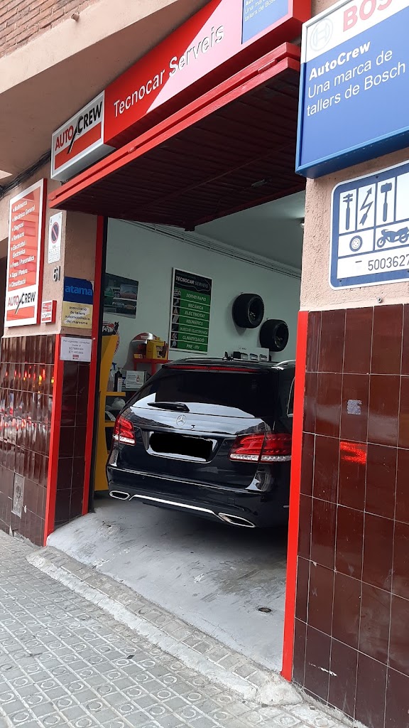 TecnocarServeis AutoCrew-Bosch - Taller de coches y motos en Mataro — Exterior