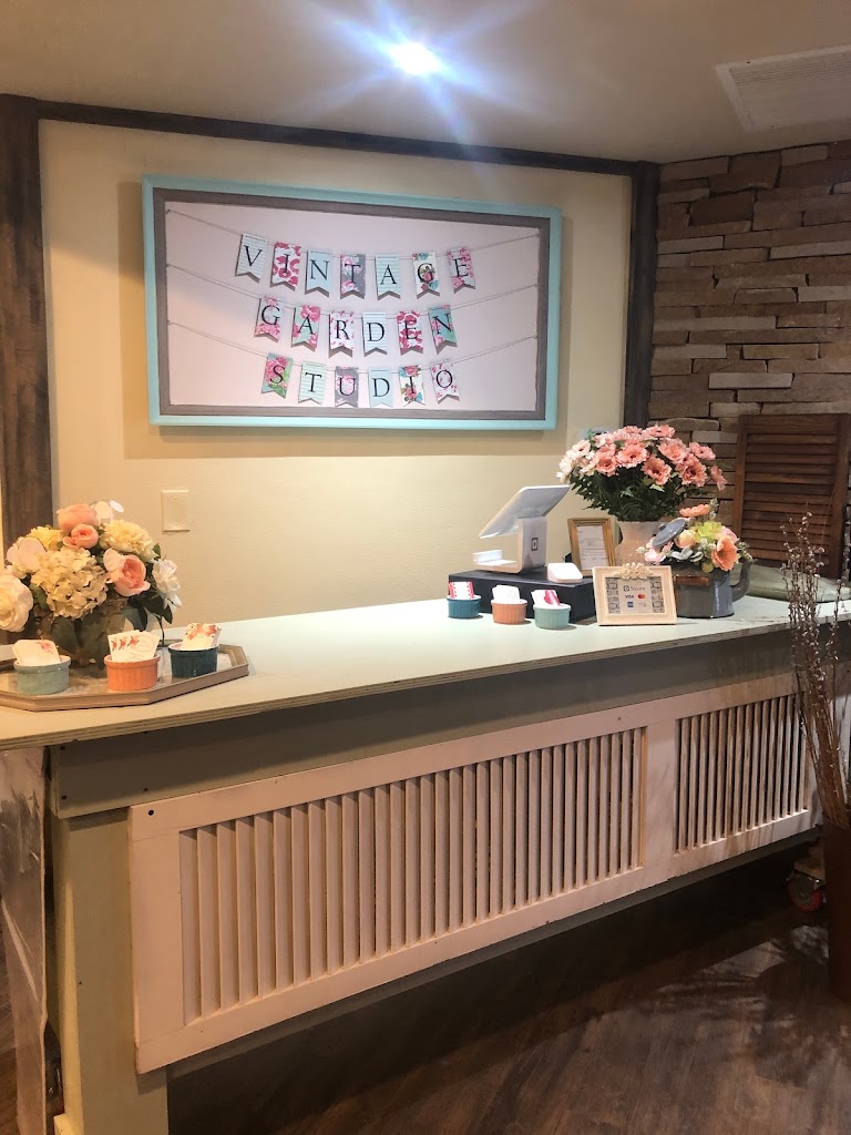 Vintage Garden Studio