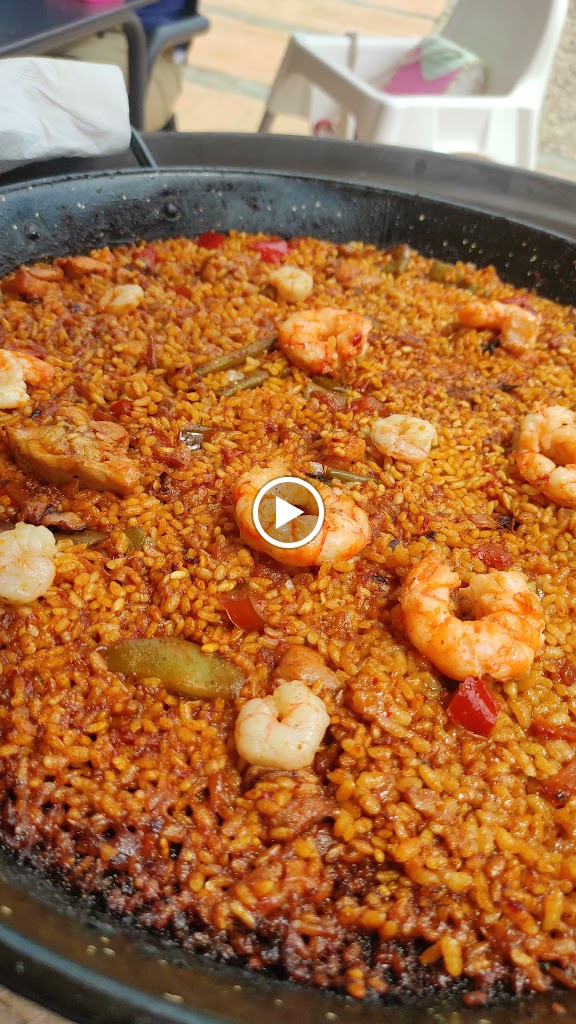 El Chiringuito Torrelodones- Terraza Restaurante — Paella