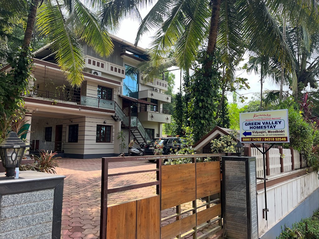 Green Valley Homestay