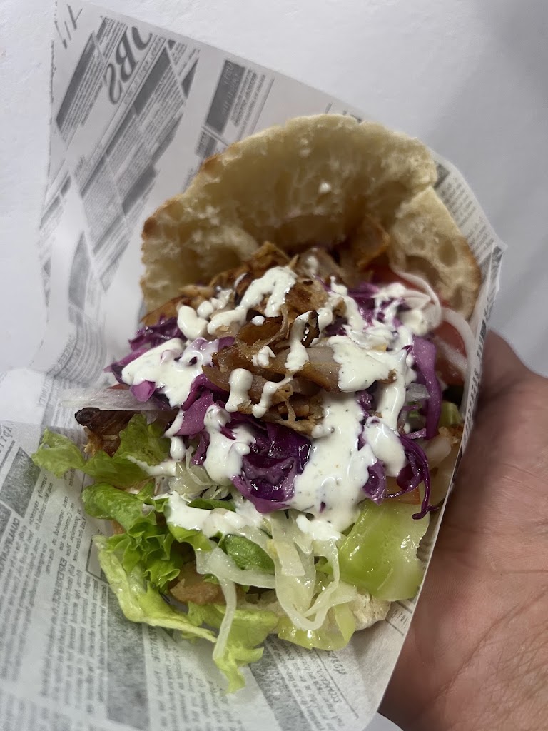 Marwa Kebab — Comida y bebida