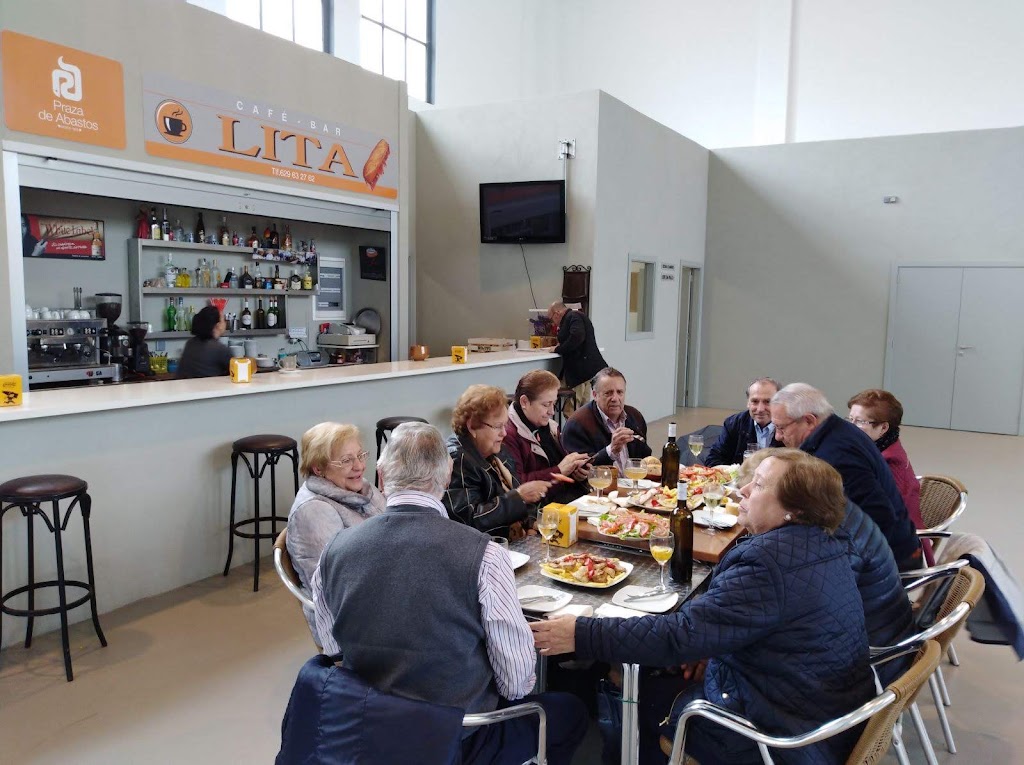 Cafe Bar Lita — Ambiente