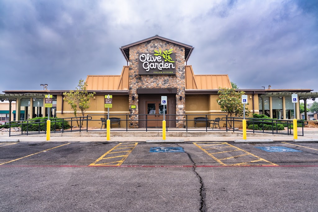 Olive Garden Italian Restaurant in Midland