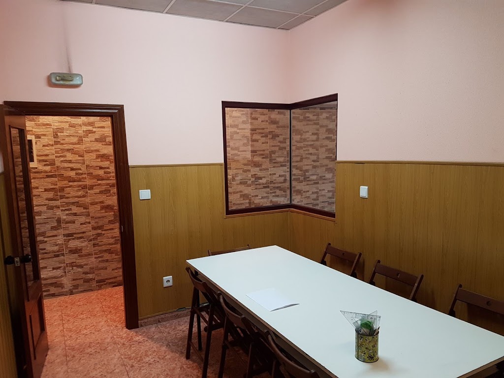 Academia Echegaray — Del propietario
