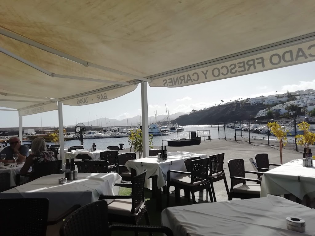 Hogan Stand Irish Bar