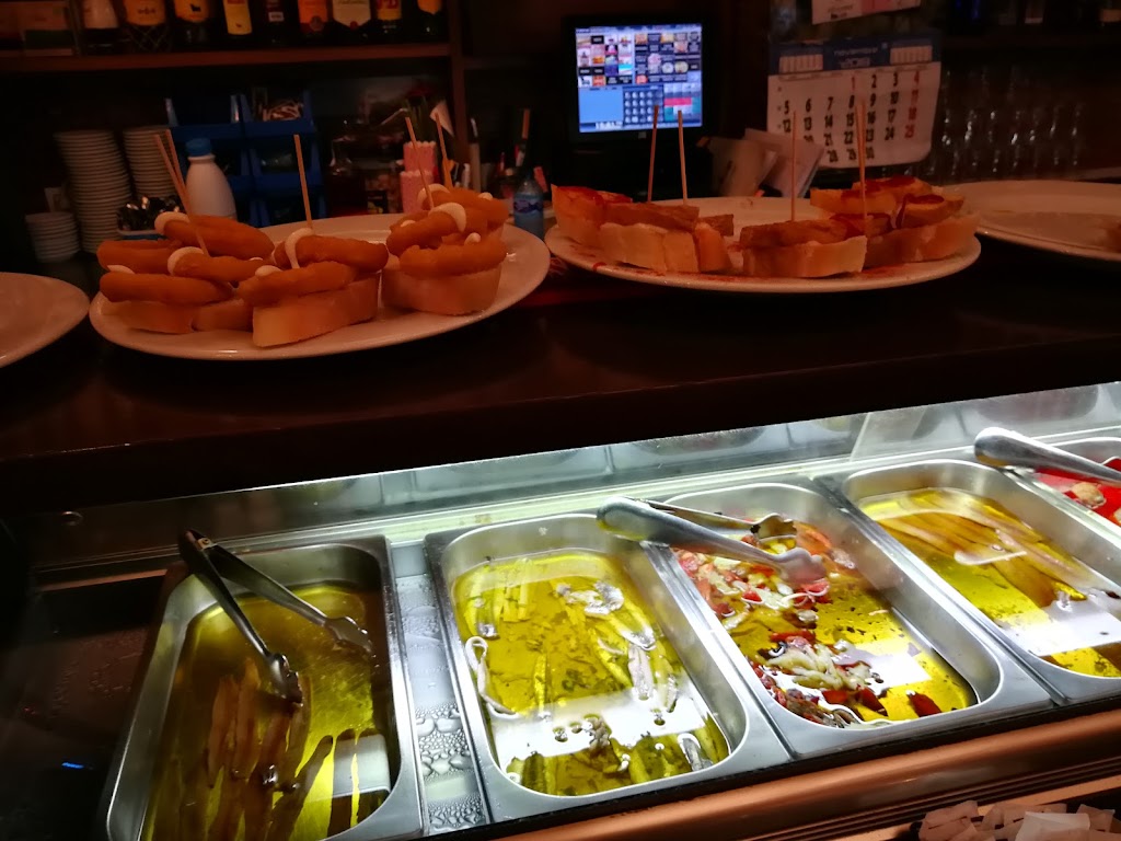 Don Jamon — Comida y bebida