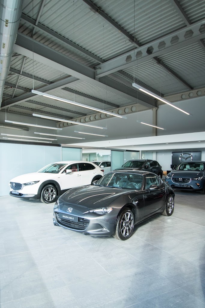 Concesionario Mazda Mataro | Romakuruma — Interior