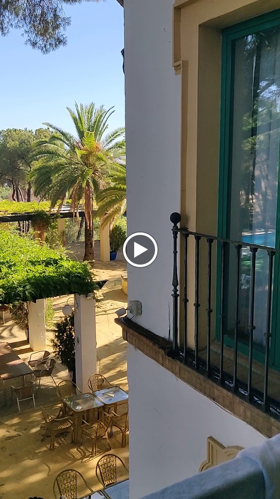 Legado Oromana Hotel — Exterior